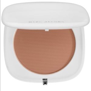 Marc Jacobs Omega Bronze in Tantastic